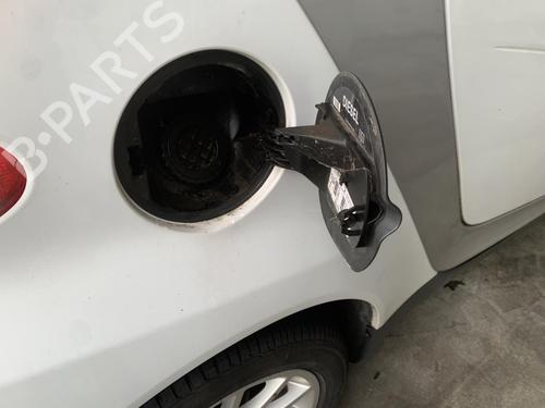 Used Fuel flap Fuel flap SMART FORTWO Coupe (451) 0.8 CDi (451.301) (54 hp) 33653231 33653231