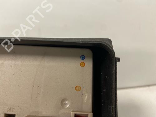 Used Fuse box Fuse box 37229501 37229501