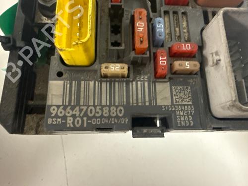 Used Fuse box Fuse box 36847196 36847196