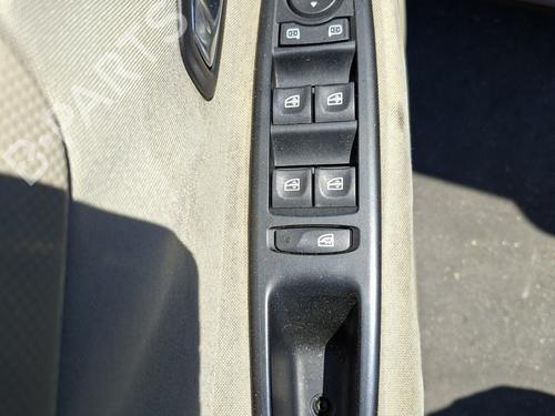 Used Left front window switch Left front window switch 37241400 37241400