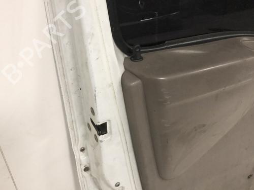 Used Left front door Left front door RENAULT MASTER II Van (FD) 2.5 D (FD0A, FD0E, FD2E, FD3E) (80 hp) 33593513 33593513