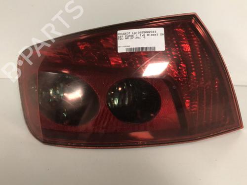Used Left taillight Left taillight PEUGEOT 407 (6D_) 1.6 HDi 110 (6D9HZC, 6D9HYC) (109 hp) 33598911 33598911