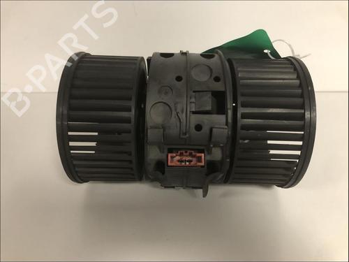 Used Heater blower motor Heater blower motor RENAULT MEGANE III Hatchback (BZ0/1_, B3_) 1.9 dCi (BZ0N, BZ0J) (131 hp) 33581860 33581860
