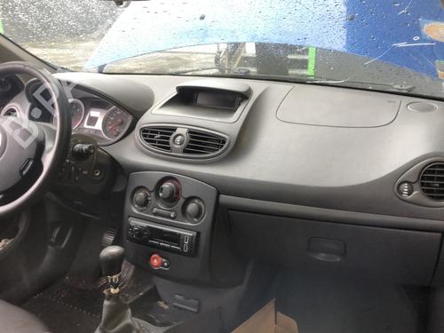 Instrumentbræt Instrumentbræt RENAULT CLIO III (BR0/1, CR0/1) 1.5 dCi (C/BR0G, C/BR1G) (68 hp) 33604102 33604102