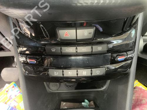 Used Climate control Climate control PEUGEOT 208 I (CA_, CC_) 1.2 THP 110 (110 hp) 33990442 33990442