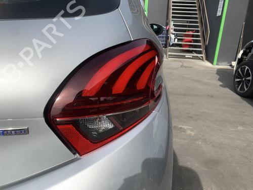 Used Right taillight Right taillight PEUGEOT 208 I (CA_, CC_) 1.2 THP 110 (110 hp) 33990410 33990410