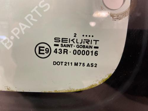 Used Rear right quarter glass Rear right quarter glass 37255109 37255109
