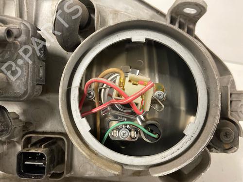 Left headlight HYUNDAI SANTA FÉ I (SM) 2.0 CRDi | BP38426837C28 - Image 3