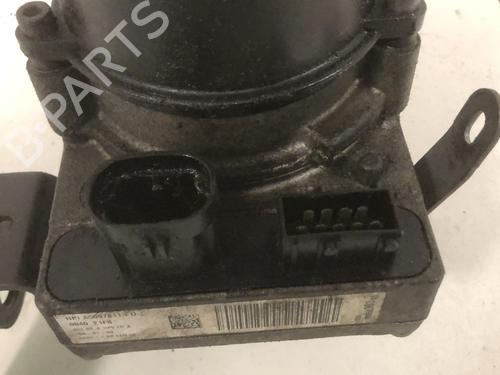 Used Steering pump Steering pump CITROËN C4 Coupe (LA_) 1.6 HDi (90 hp) 33602425 33602425