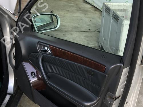 Fensterheber rechts vorne für Fensterheber rechts vorne MERCEDES-BENZ C-CLASS (W202) [1993-2000] 35912763 35912763