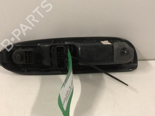 Used Left front window switch Left front window switch RENAULT CLIO III (BR0/1, CR0/1) [2005-2014] 33598631 33598631