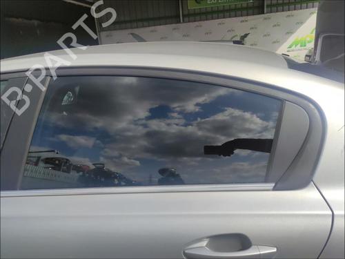 rear-left-door-window-peugeot-508-i-8d_-2010-2011-2012-2013-2014-2015-2016-2017-2018-35909204 main image