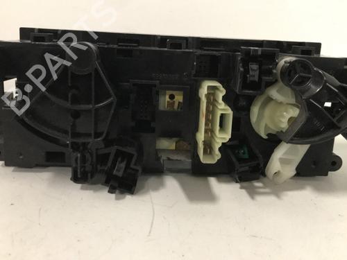 Used Climate control Climate control PEUGEOT 207 (WA_, WC_) 1.4 16V (95 hp) 33958124 33958124