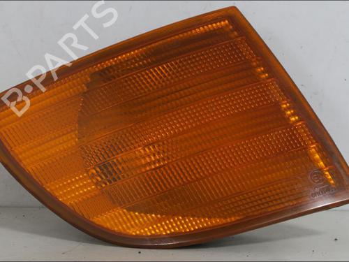 Used Right front indicator Right front indicator MERCEDES-BENZ VITO Van (W638) 108 CDI 2.2 (638.094) (82 hp) 33573301 33573301