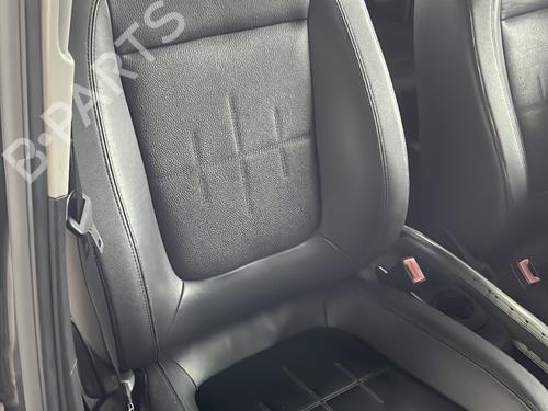 Juego Asientos Juego Asientos OPEL MERIVA B MPV (S10) 1.7 CDTI (75) (131 hp) 33774020 33774020