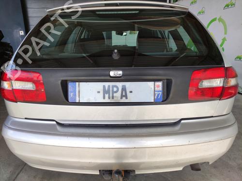Middenachterlicht Middenachterlicht VOLVO V40 Estate (645) 1.9 DI (115 hp) 35910892 35910892