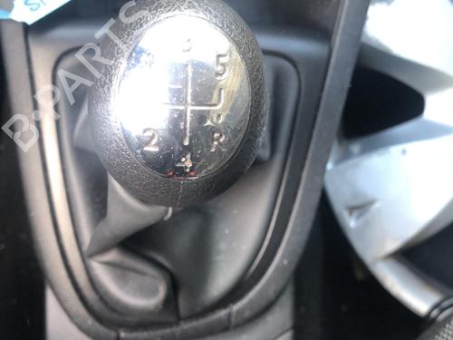 Levier de vitesses Levier de vitesses RENAULT CLIO IV (BH_) 1.5 dCi 75 (75 hp) 35914053 35914053