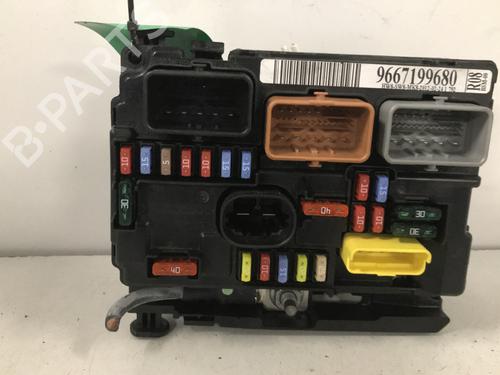 Used Fuse box Fuse box CITROËN DS3 (SA_) 1.6 VTi 120 (120 hp) 33593009 33593009