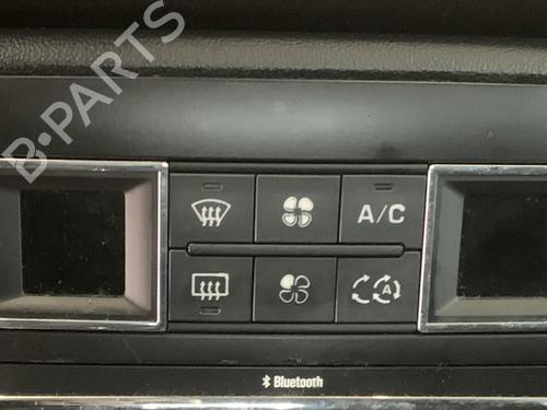 climate-control-citroen-c5-iii-rd_-2008-2009-2010-2011-2012-2013-2014-2015-2016-2017-33600778 main image