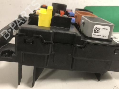 fuse-box-citroen-c3-ii-sc_-2009-33600860 main image