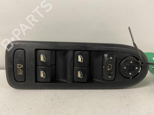 Used Left front window switch Left front window switch 38560262 38560262