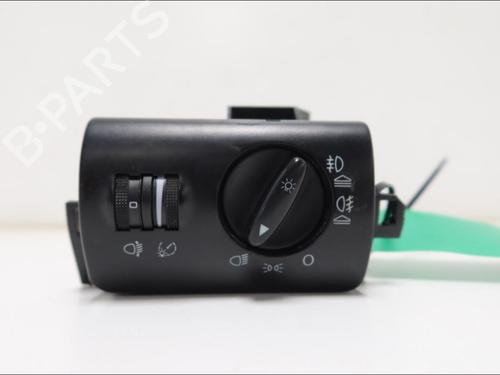 Forlygtekontakt Forlygtekontakt AUDI A6 C5 (4B2, 4B4) 2.7 T quattro (230 hp) 33577582 33577582