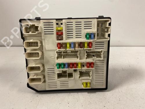 Fuse box RENAULT MEGANE III Hatchback (BZ0/1_, B3_) 1.5 dCi (BZ09, BZ0D, BZ1W, BZ29, BZ14) | BP39256306E1 - Image 2