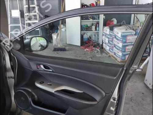 Rudehejsemekanisme Højre foran Rudehejsemekanisme Højre foran HONDA CIVIC VIII Hatchback (FN, FK) 2.2 CTDi (FK3) (140 hp) 35908387 35908387