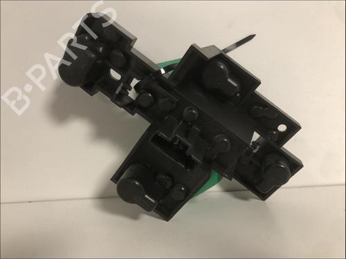 Lampeholder Lampeholder RENAULT LAGUNA III Grandtour (KT0/1) 1.5 dCi (KT0A, KT0R, KT02) (110 hp) 33583359 33583359