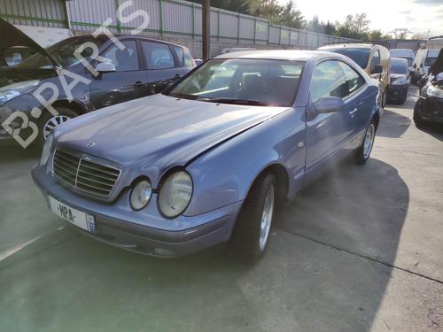Used Water radiator Water radiator MERCEDES-BENZ CLK (C208) CLK 200 (208.335) (136 hp) 35911452 35911452