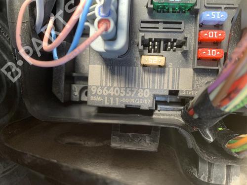 Used Fuse box Fuse box PEUGEOT 207 (WA_, WC_) 1.4 16V (95 hp) 34705935 34705935