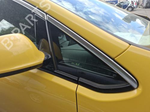 Used Front right quarter glass Front right quarter glass 37034925 37034925