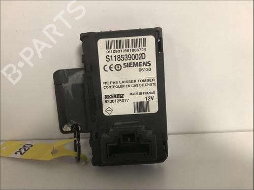 Used Card reader Card reader RENAULT SCÉNIC II (JM0/1_) 2.0 (JM05, JM0U, JM1N, JM1U, JM2V) (135 hp) 34705256 34705256