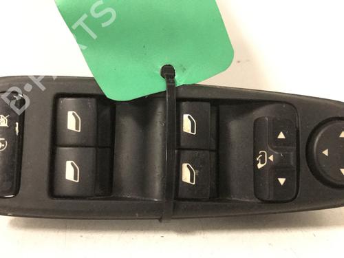 Used Left front window switch Left front window switch CITROËN C4 Picasso I MPV (UD_) [2006-2015] 33680768 33680768