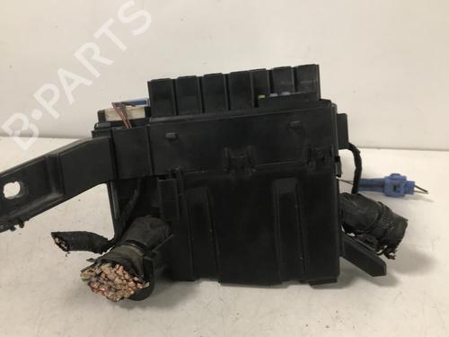 Used Fuse box Fuse box FIAT SEDICI (189_) 1.9 D Multijet (120 hp) 33948216 33948216