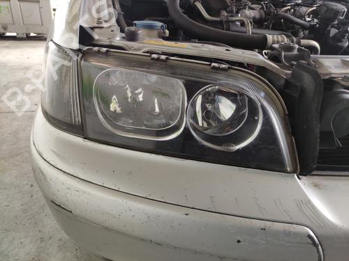 Used Right headlight Right headlight VOLVO V40 Estate (645) 1.9 DI (115 hp) 33593103 33593103