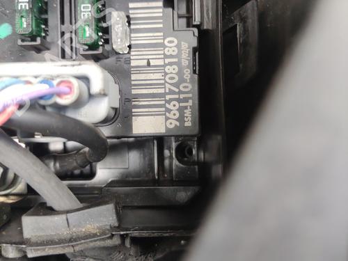 Used Fuse box Fuse box 35911728 35911728