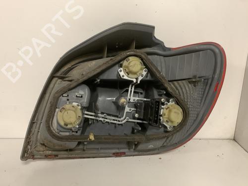 Used Left taillight Left taillight TOYOTA YARIS (_P1_) 1.4 D-4D (NLP10_, NLP10R) (75 hp) 33593610 33593610