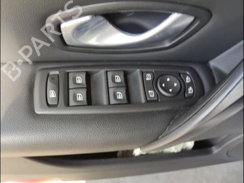 Used Left front window switch Left front window switch RENAULT LAGUNA III (BT0/1) 2.0 dCi (BT01, BT08, BT09, BT0E, BT0K, BT12, BT1C, BT1D,... (150 hp) 36574772 36574772