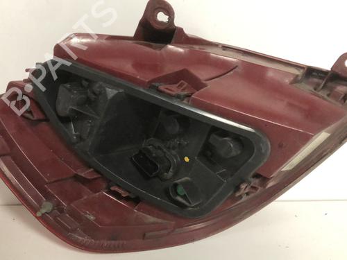 Used Right taillight Right taillight 33594665 33594665