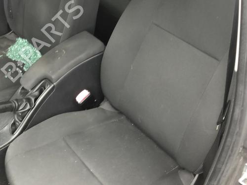 Used Left front seat Left front seat RENAULT FLUENCE (L3_) 1.5 dCi (L30A) (86 hp) 33748888 33748888