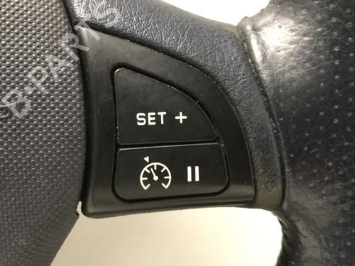steering-wheel-peugeot-1007-km_-2005-33591107 main image