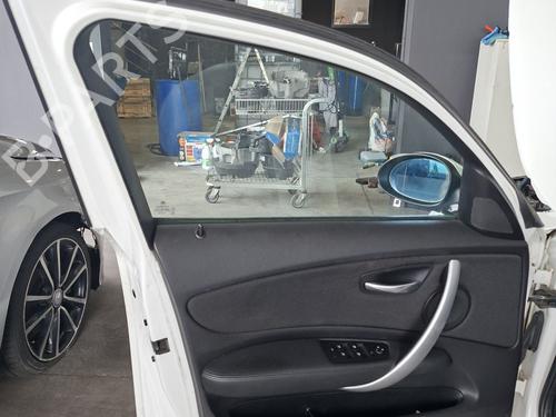 Rudehejsemekanisme ventre foran Rudehejsemekanisme ventre foran BMW 1 (E87) 120 d (177 hp) 36521660 36521660