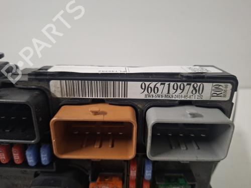 Used Fuse box Fuse box PEUGEOT 207 (WA_, WC_) 1.4 HDi (68 hp) 33598776 33598776