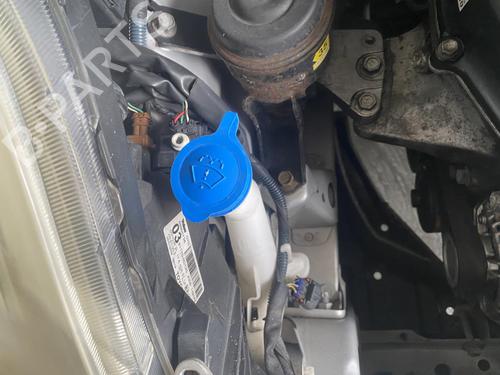 Used Windscreen washer tank Windscreen washer tank 37529604 37529604