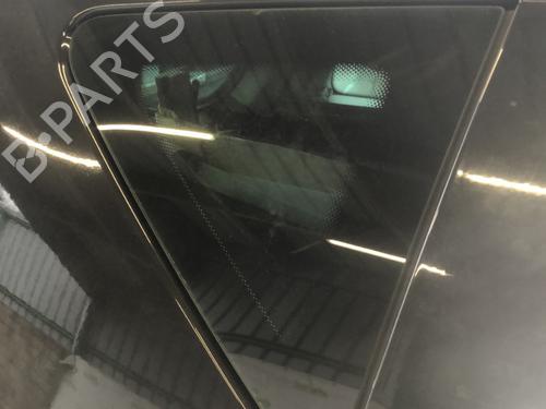 Panel rude bagtil højre Panel rude bagtil højre 35915243 35915243