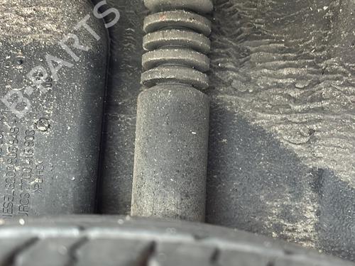 Used Right rear shock absorber Right rear shock absorber 36580614 36580614