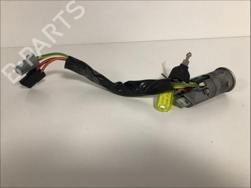 Used Ignition barrel Ignition barrel RENAULT RAPID Box Body/MPV (F40_, G40_) 1.9 D (F40P, F40N, F40E) (64 hp) 33586358 33586358