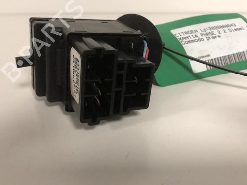 Used Switch Switch CITROËN XANTIA (X1_, X2_) 2.0 HDI 90 (90 hp) 33601441 33601441