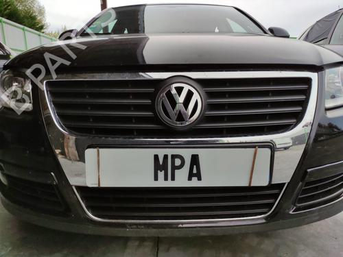 Grelha Grelha VW PASSAT B6 (3C2) 2.0 FSI (150 hp) 35911893 35911893